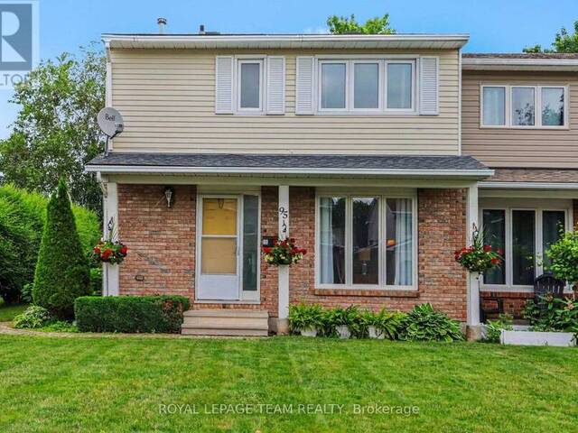 95 SEABROOKE DRIVE Ottawa Ontario, K2L 2H9 - 3 Bedrooms Home For Sale