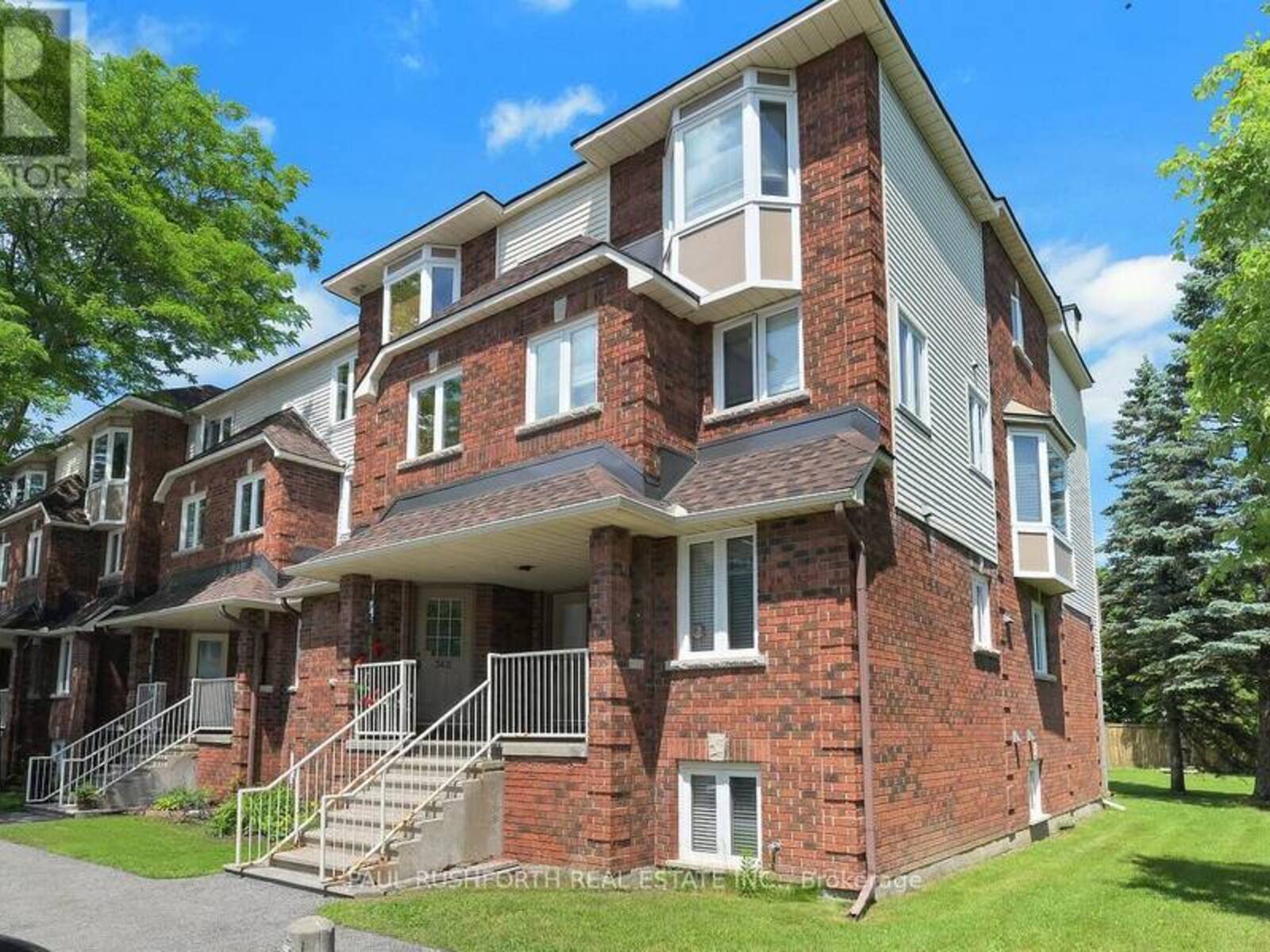 362 BRISTON PRIVATE, Ottawa, Ontario K1G 5R2