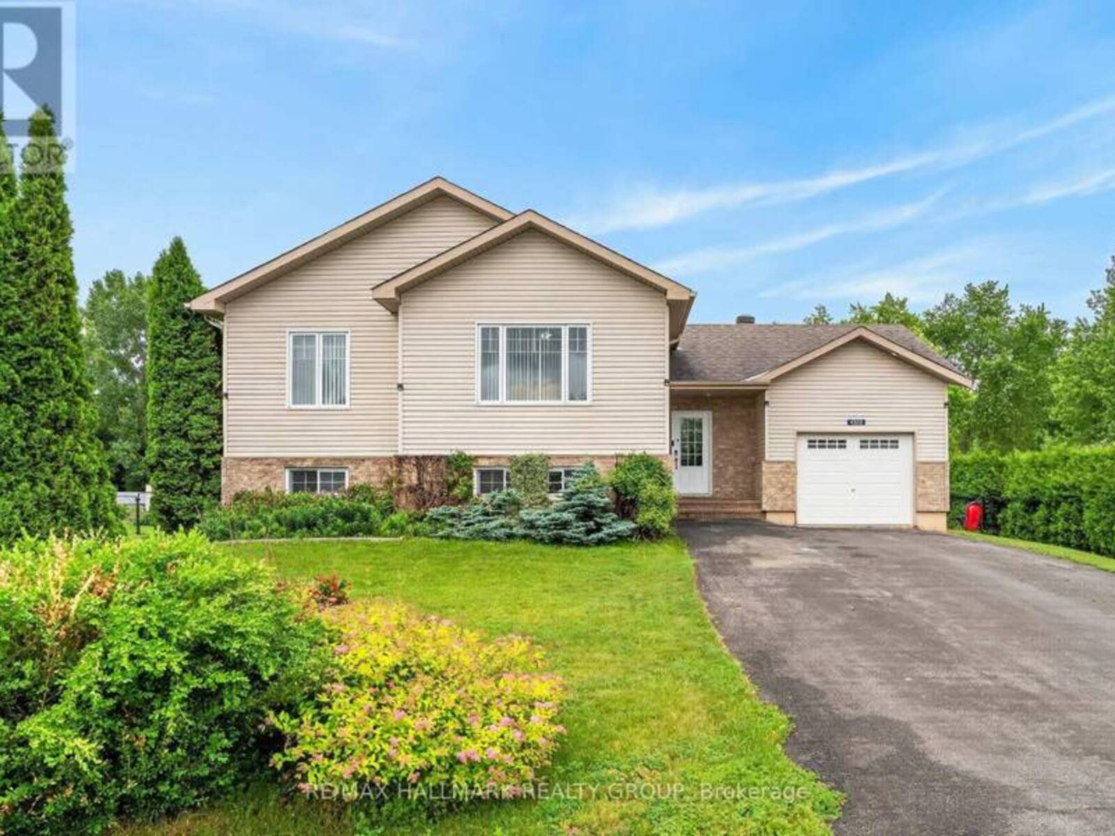 4300 SCHELL STREET, South Dundas, Ontario K0C 2H0