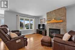 8 SETTLEMENT LANE | Russell Ontario | Slide Image Six
