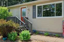 17 CASSELL LANE | Smiths Falls Ontario | Slide Image Two