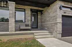 307 ANTLER COURT | Mississippi Mills Ontario | Slide Image Four