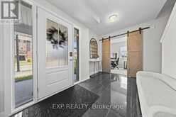 293 ANYOLITE PRIVATE | Ottawa Ontario | Slide Image Four