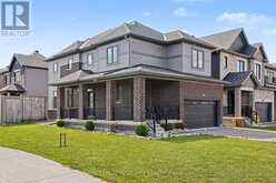 301 CLOYNE CRESCENT | Ottawa Ontario | Slide Image Two