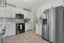 301 CLOYNE CRESCENT | Ottawa Ontario | Slide Image Nine