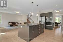 160 COUNTRY MEADOW DRIVE | Ottawa Ontario | Slide Image Fifteen