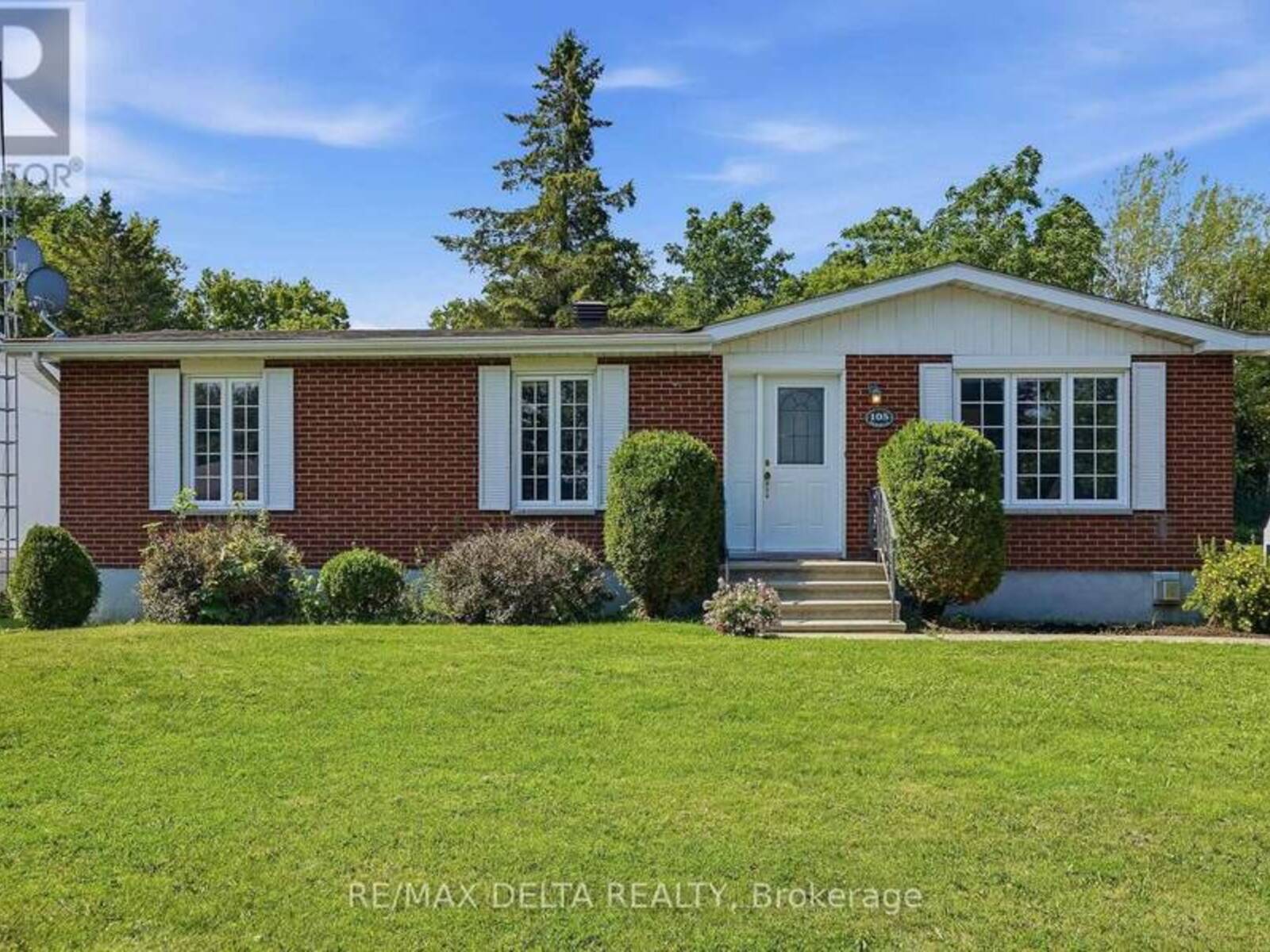 105 FOURNIER STREET, Champlain, Ontario K0B 1R0