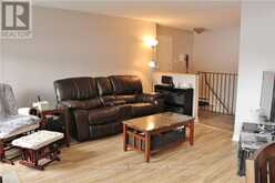 4 - 14 SWEETBRIAR CIRCLE | Ottawa Ontario | Slide Image Three