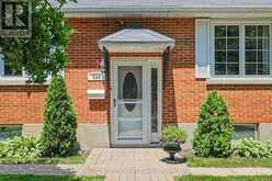 325 SUMMIT AVENUE | Ottawa Ontario | Slide Image Four