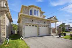 112 SUNITA CRESCENT | Ottawa Ontario | Slide Image Three