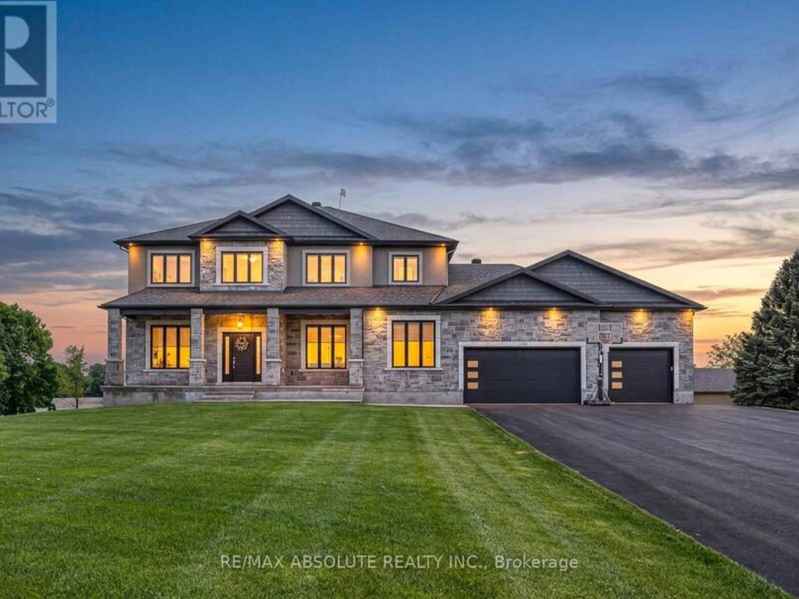 3194 STEEPLE HILL CRESCENT, Ottawa, Ontario K1A 2Z0