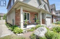 417 CHARING CROSS WAY | Ottawa Ontario | Slide Image Two