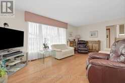 2191 BICKERTON AVENUE | Ottawa Ontario | Slide Image Eight