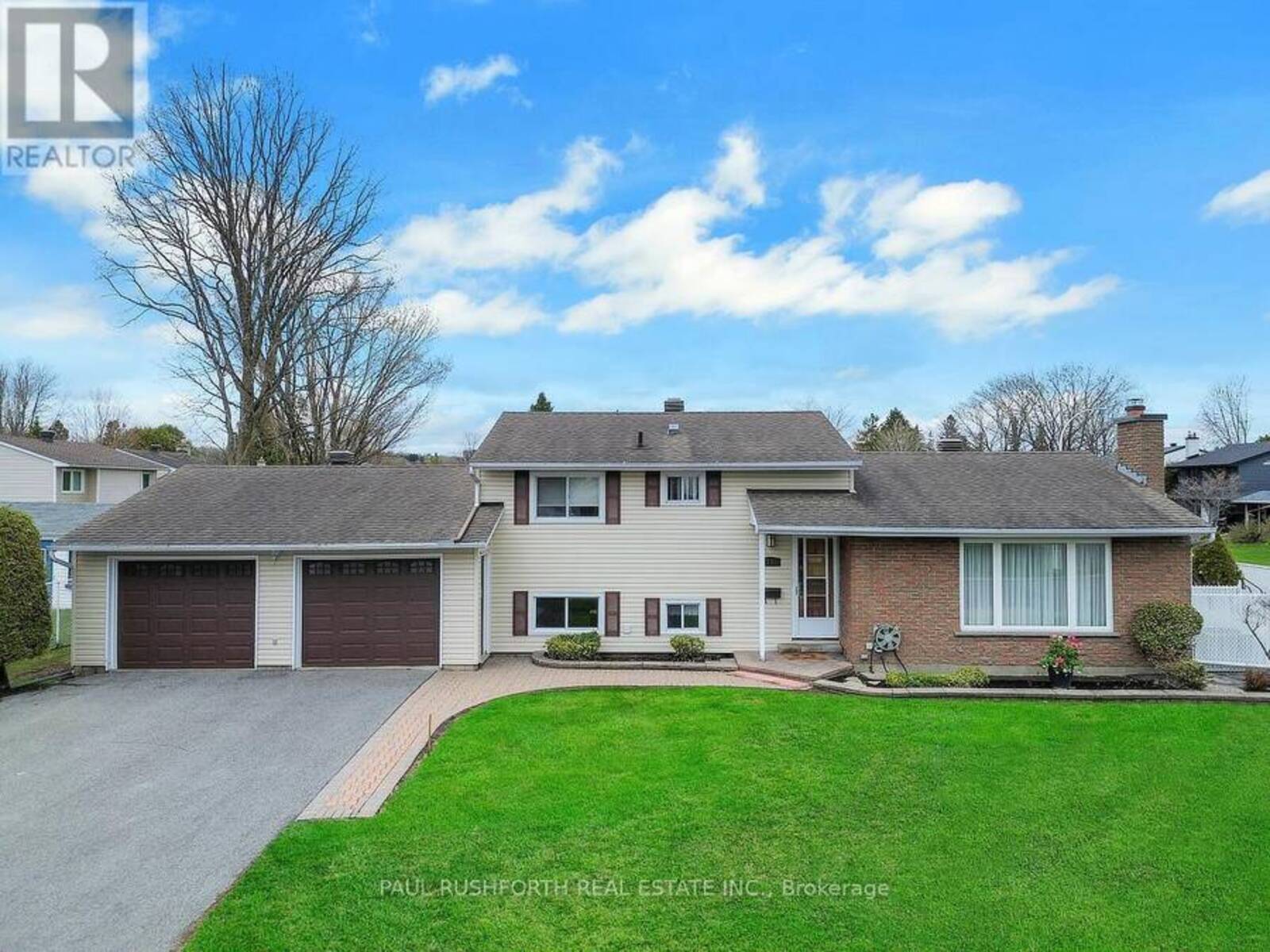 2191 BICKERTON AVENUE, Ottawa, Ontario K1J 6Y1