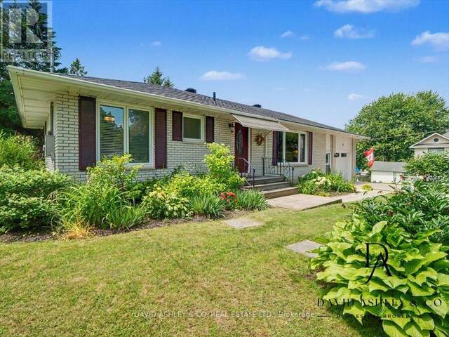 4 QUEEN STREET Rideau Lakes Ontario, K0G 1V0 - 3 Bedrooms Home For Sale