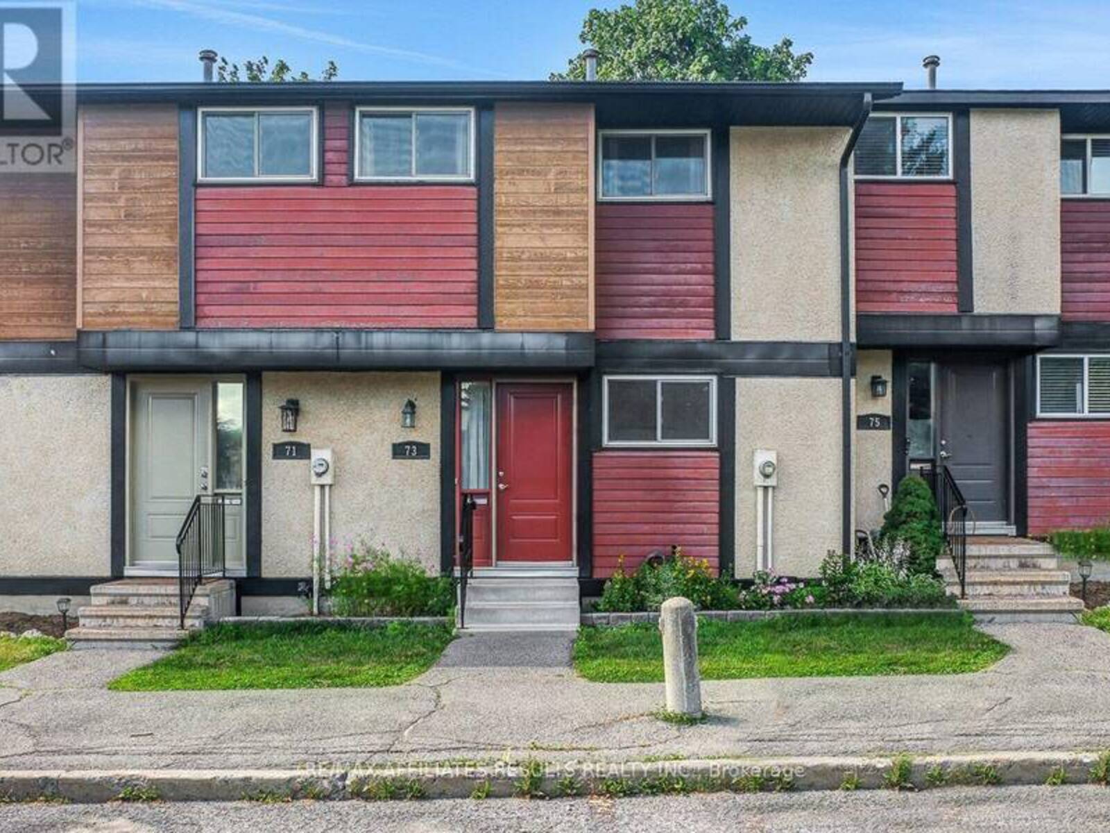 94 - 73 MCCLINTOCK WAY, Ottawa, Ontario K2L 2A3