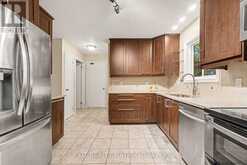 30 BARTLEY CRESCENT | Ottawa Ontario | Slide Image Twelve