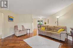 30 BARTLEY CRESCENT | Ottawa Ontario | Slide Image Five