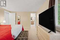30 BARTLEY CRESCENT | Ottawa Ontario | Slide Image Eighteen