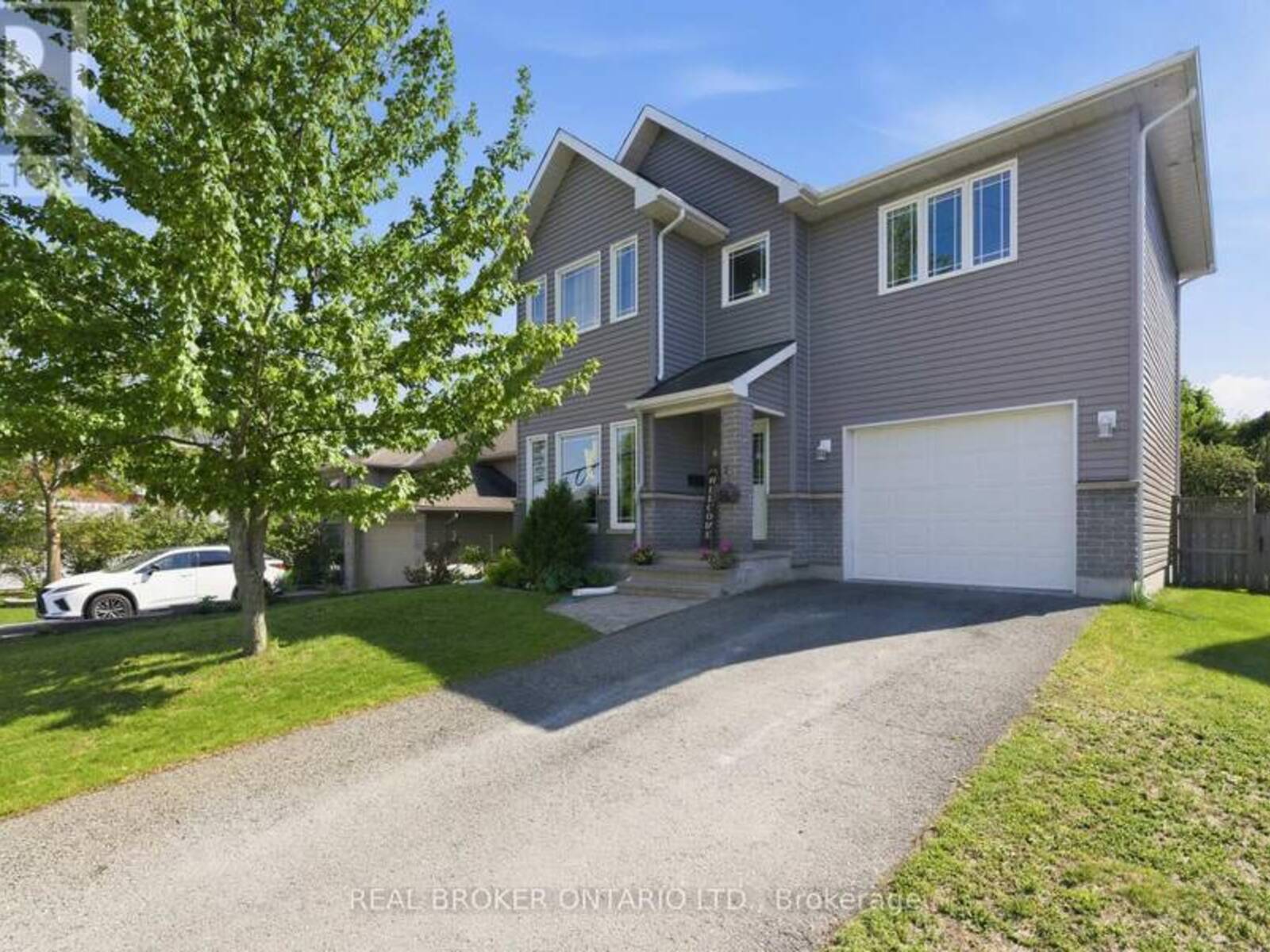 6 FRANCIS STREET, Carleton Place, Ontario K7C 0C6