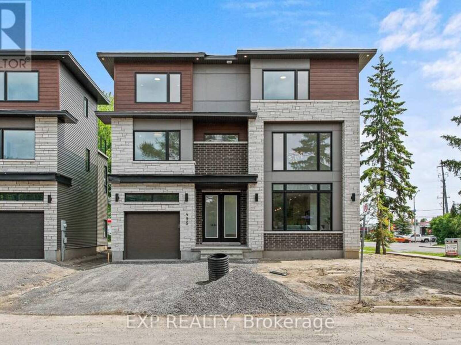 495 DUVERNAY DRIVE, Ottawa, Ontario K1E 2N7