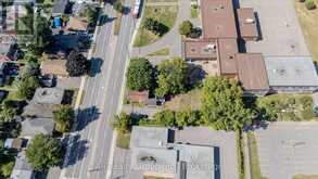 713 ST LAURENT BOULEVARD | Ottawa Ontario | Slide Image Six