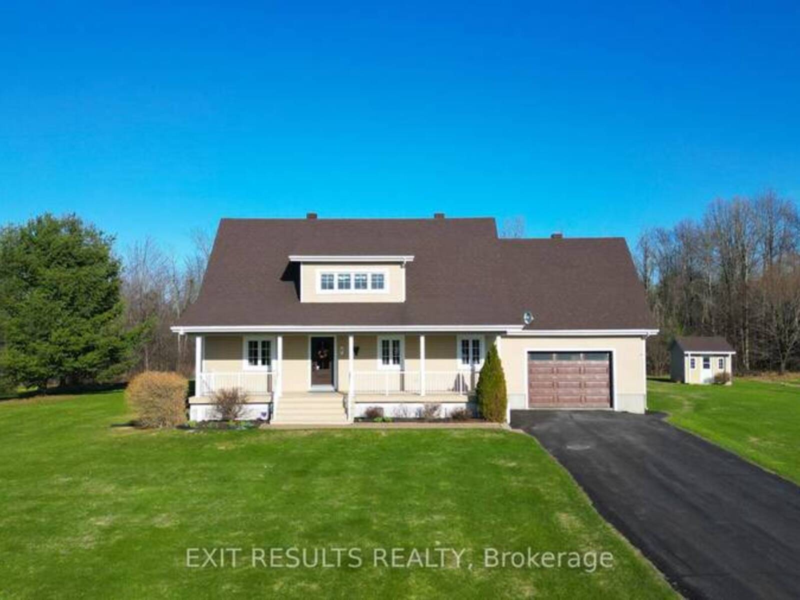 8 RAVARY STREET, L'Orignal, Ontario K0B 1K0