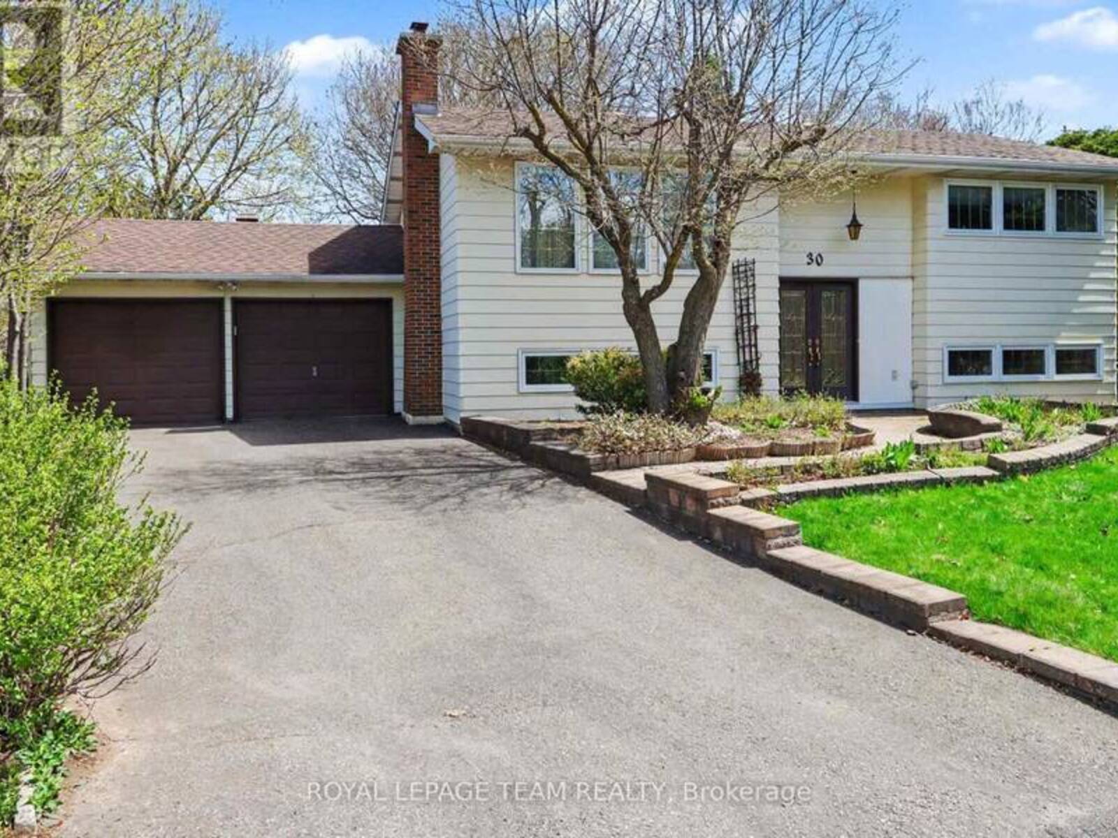 30 JUNIPER COURT, Ottawa, Ontario K2E 5M6