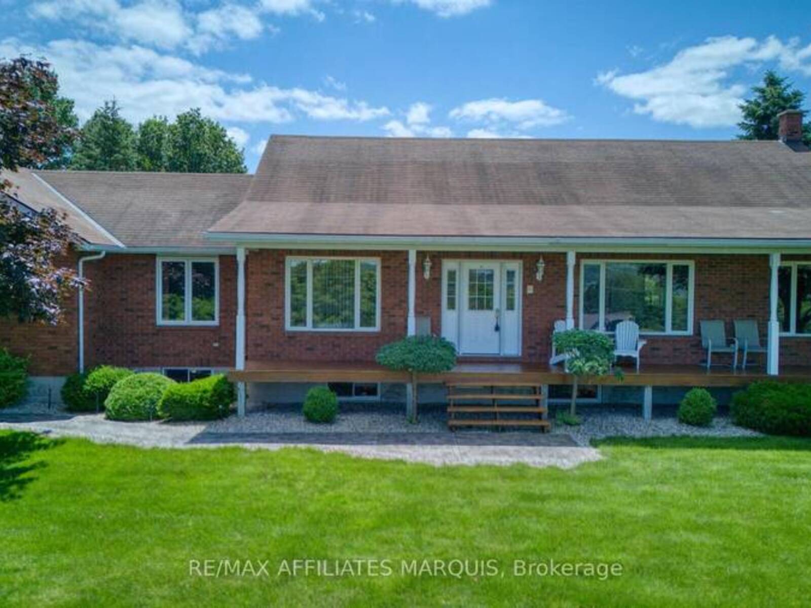 79 TROTTERS LANE, Westport, Ontario K0G 1X0