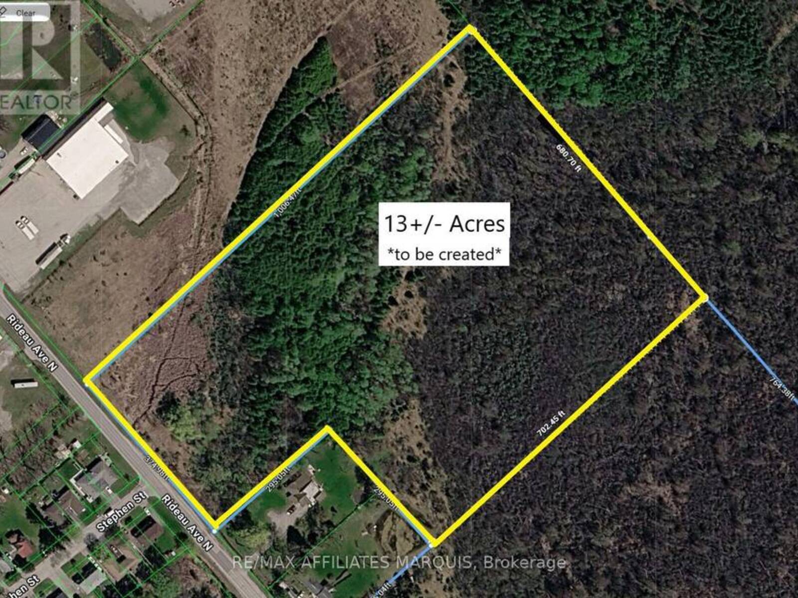 49 RIDEAU AVENUE, Smiths Falls, Ontario K7A 5G4