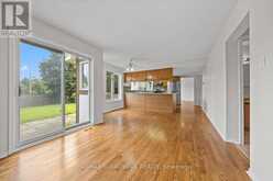 42 PICKWICK DRIVE | Ottawa Ontario | Slide Image Seventeen