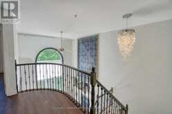 32 CATTERICK CRESCENT | Ottawa Ontario | Slide Image Thirteen