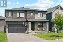 58 YACHT TERRACE | Ottawa Ontario | Slide Image Three