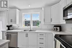 6709 CHRIS TIERNEY PRIVATE | Ottawa Ontario | Slide Image Eight