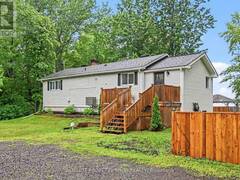 102 MOORHEAD DRIVE Fitzroy Ontario, K0A 1X0