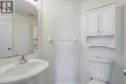 8 - 568 REARDON PRIVATE | Ottawa Ontario | Slide Image Twelve