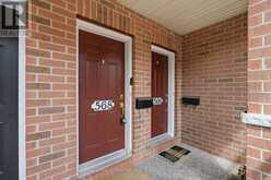8 - 568 REARDON PRIVATE | Ottawa Ontario | Slide Image Three