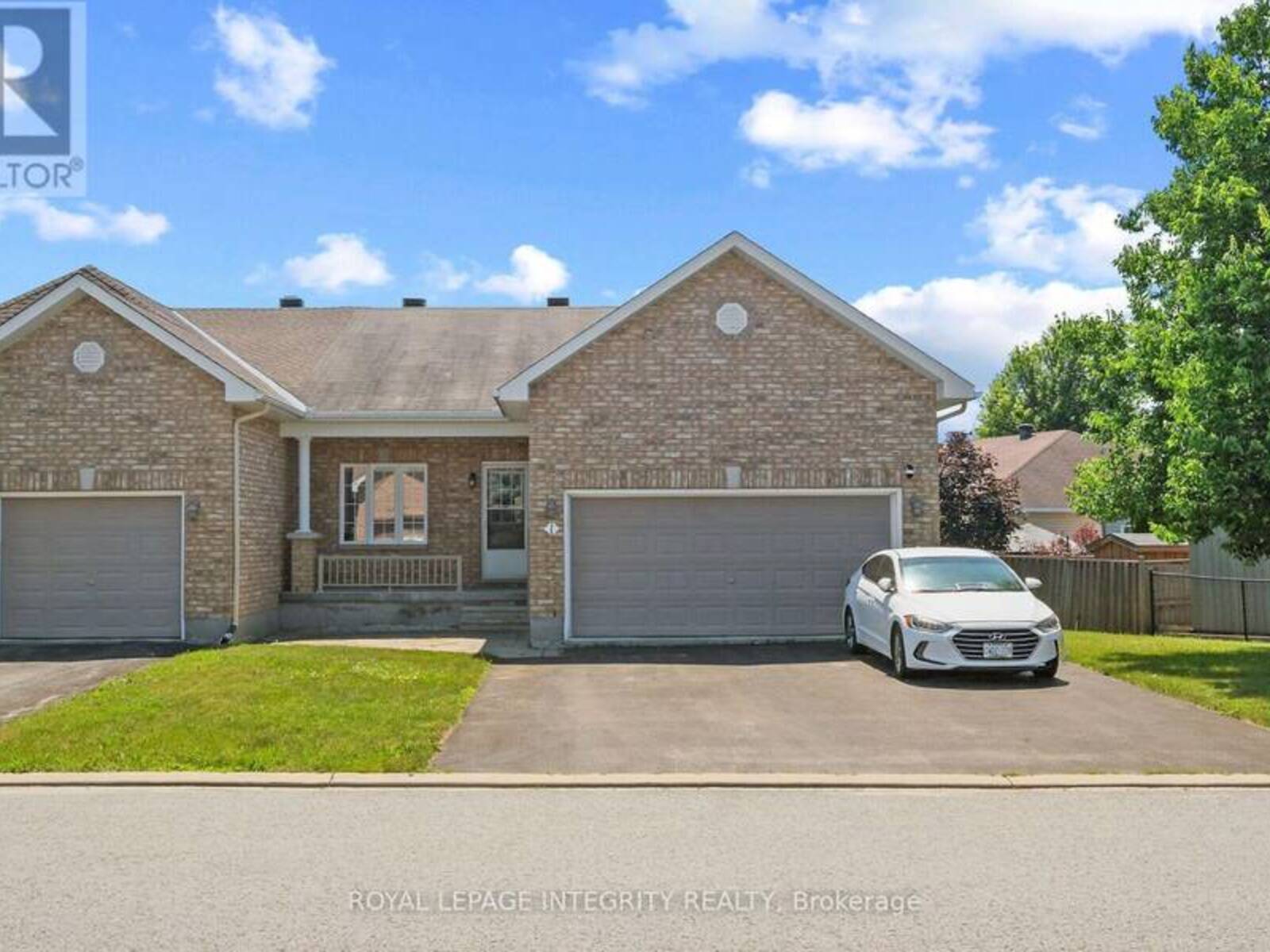 1 MOE ROBILLARD STREET, Arnprior, Ontario K7S 0C2