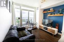 1401 - 485 RICHMOND ROAD | Ottawa Ontario | Slide Image Nine