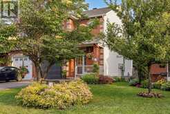 36 CHANTILLY GATE | Ottawa Ontario | Slide Image Two