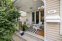 652 THICKET WAY | Ottawa Ontario | Slide Image Two
