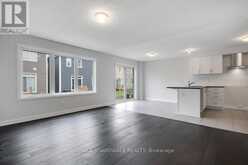 132 YEARLING CIRCLE | Ottawa Ontario | Slide Image Nine
