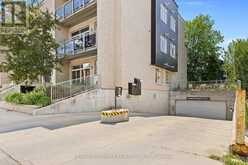 311 - 682 CHURCHILL AVENUE N | Ottawa Ontario | Slide Image Three