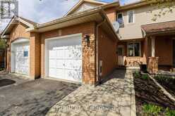 186 DAVENTRY CRESCENT | Ottawa Ontario | Slide Image Three