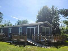 114 HAROLD VALLEY DRIVE Kinburn Ontario, K0A 2H0