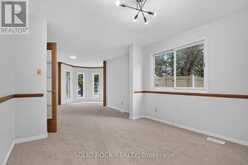 54 HUNTSMAN CRESCENT | Ottawa Ontario | Slide Image Nine