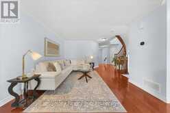 404 SPARKMAN AVENUE | Ottawa Ontario | Slide Image Eight