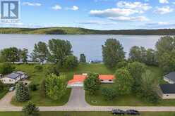 34 BIRD LAKE TRAIL | Cobden Ontario | Slide Image Three