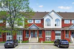 62 BRISTON PRIVATE | Ottawa Ontario | Slide Image Three