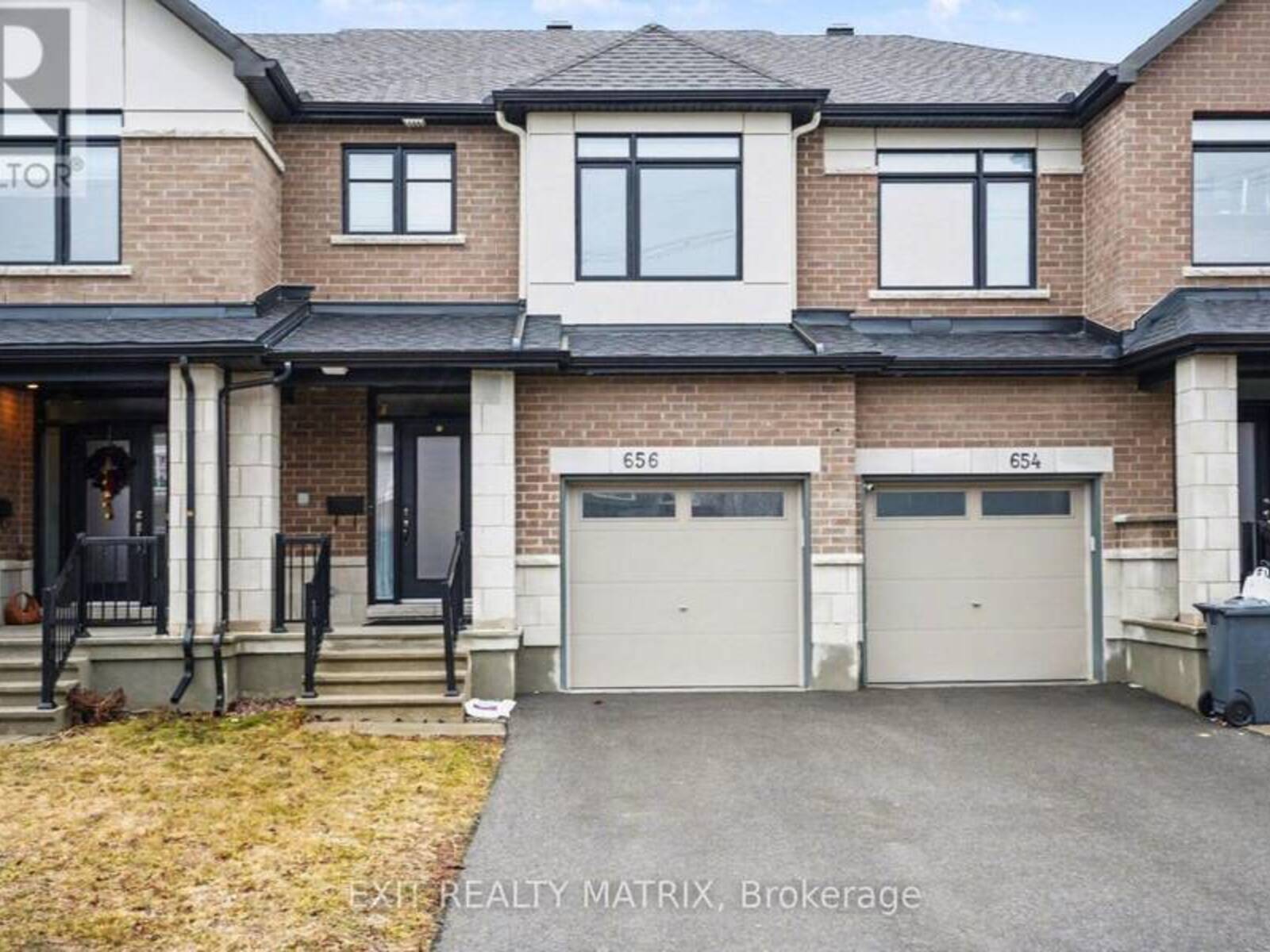 656 PUTNEY CRESCENT W, Ottawa, Ontario K2S 2N7